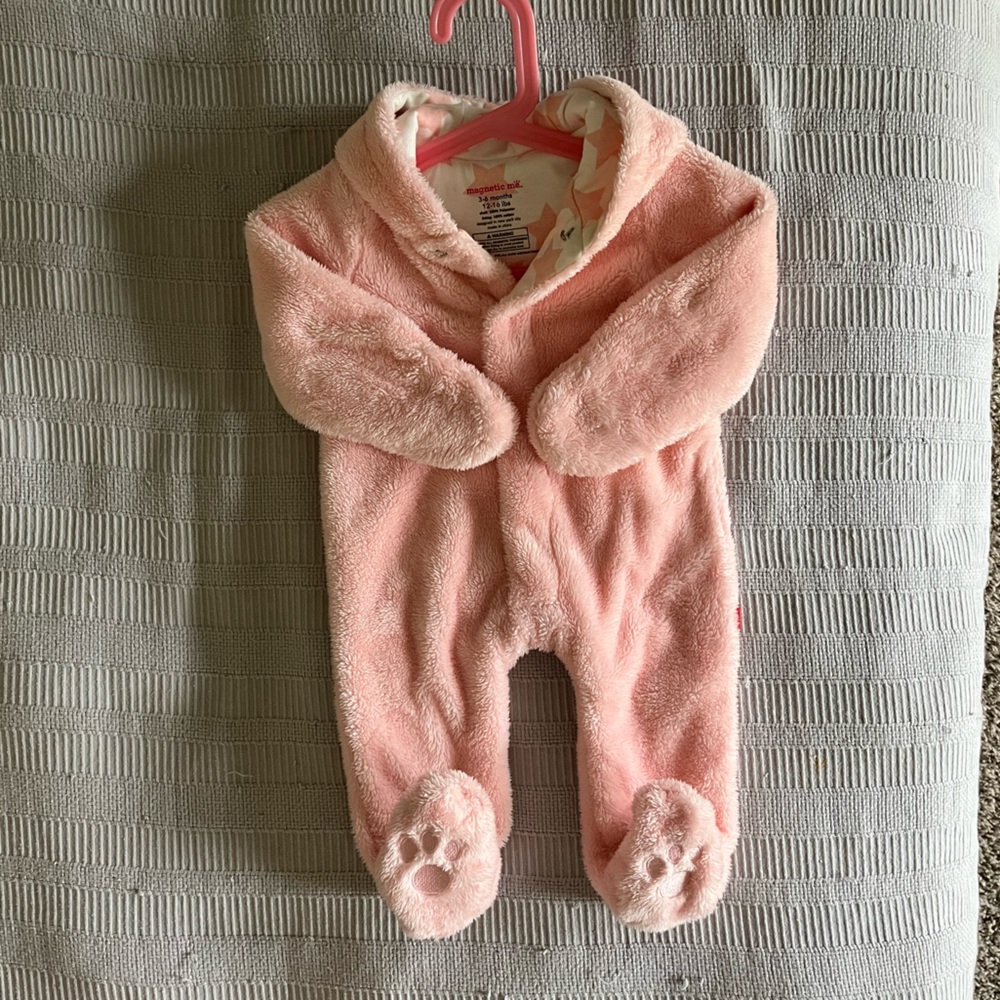Magnetic Me fuzzy fleece pram, 3-6 months